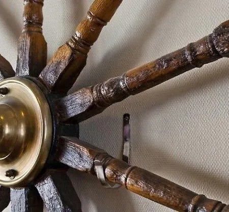 ホテル Kalliohovi ラウマ