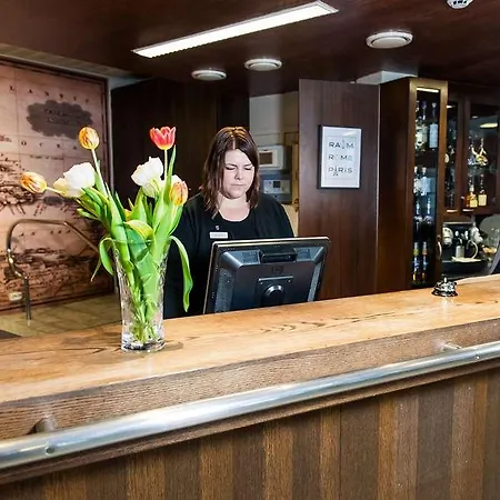 Kalliohovi 4* Раума
