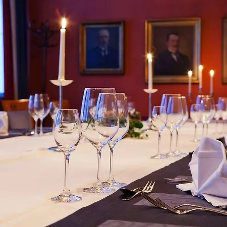 Kalliohovi ホテル