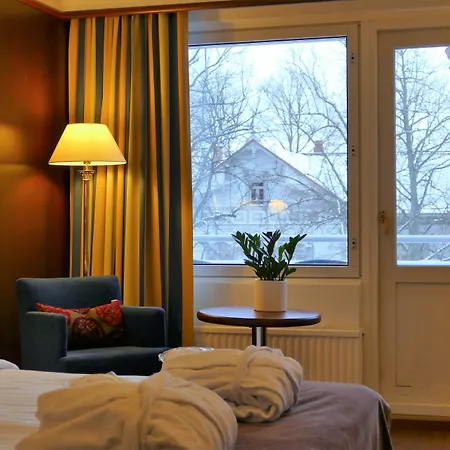 فندق Kalliohovi - Ilmastoidut Huoneet - 4*