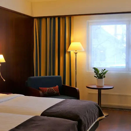 ホテル Kalliohovi