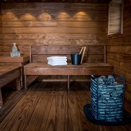 מלון Kalliohovi 4*