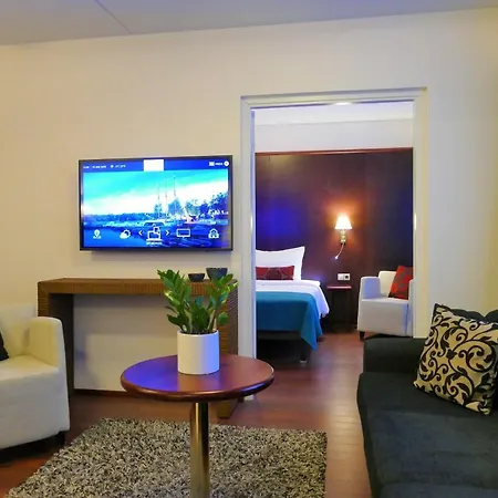 Kalliohovi 4*