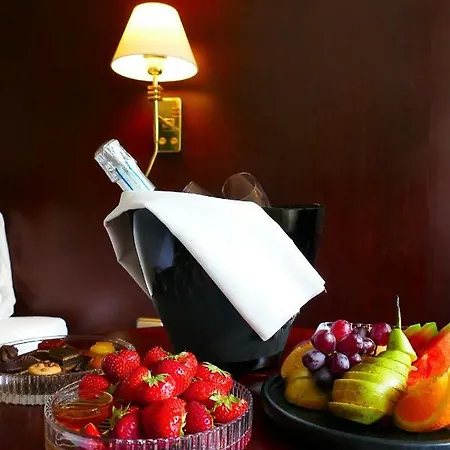 فندق Kalliohovi - Ilmastoidut Huoneet - 4*